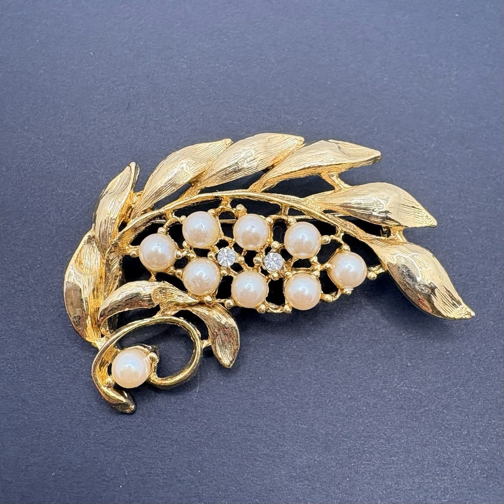 Vintage Floral Faux Pearls & Rhinestones Gold Tone Brooch Floral Plant‎ 2"